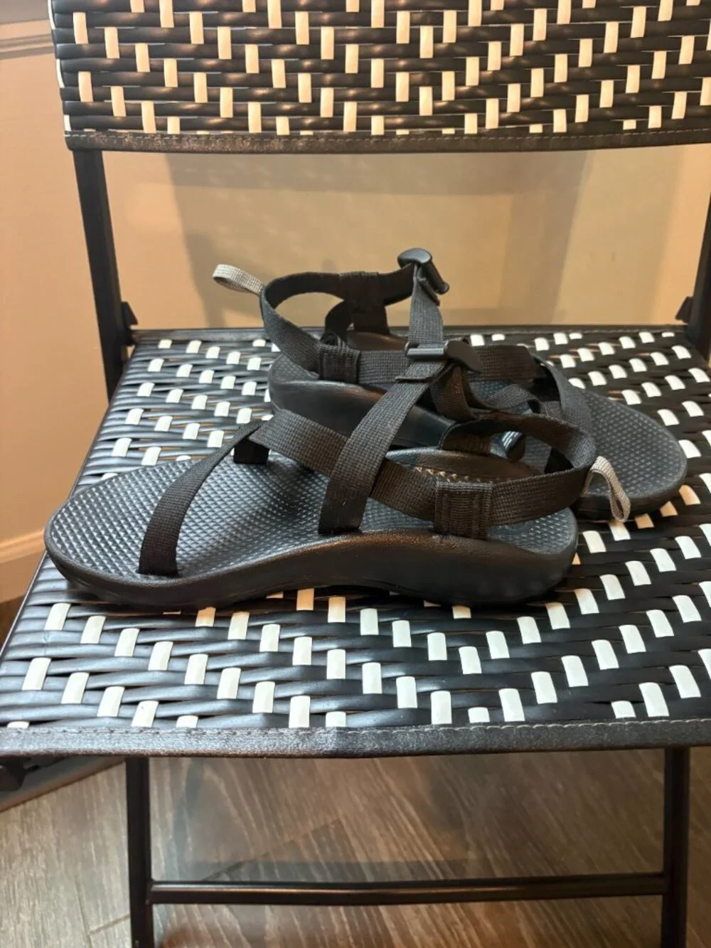 Chaco Kids Z/1 Classic Sport Sandals Black Size US Youth 6 EU 37 Adjustable